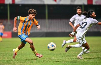 އުމުރުން އެންމެ ހަގު ކެޕްޓަން އީތަން ލަނޑުޖަހައި ވެލެންސިއާ މޮޅުކޮށް ދީފި