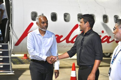 ދަތުރުފުޅު ނިންމަވާލެއްވުމަށް ފަހު ރައީސް މާލެ ވަޑައިގެންފި