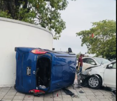 އައްޑޫގައި ހިނގި އެކްސިޑެންޓެއްގައި ކާރެއް ފުރޮޅާލައިފި