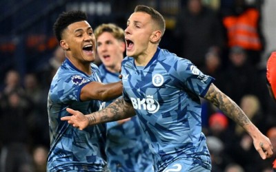 އެސްޓަން ވިލާއިން ލޫޓަން ޓައުންގެ މައްޗަށް ކުރި ހޯދައިފި