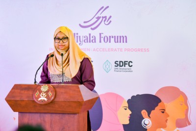 ވިޔަފާރީގެ ދާއިރާއިން އަންހެނުންނަށް ފުރުސަތު ފަހިކޮށްދިނުން މުހިންމު: އަފްރީން