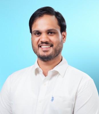 ތަޖުރިބާކާރު ވިޓްރޯރެޓިނަލް އަދި ކެޓަރެކްޓް ސާޖަން ޑރ. އަމޯގް އައިކެއާ ހޮސްޕިޓަލަށް!