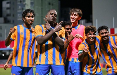 އުމުރުން އެންމެ ހަގު ކެޕްޓަން އީތަން ލަނޑުޖަހައި ވެލެންސިއާ މޮޅުކޮށް ދީފި