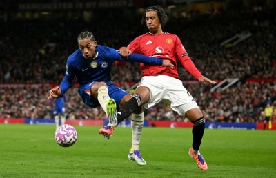 ދުނިޔޭގެ ޗެމްޕިއަން އަތުން މޮޅުވެ އަމޯރިމް އަށް ހަމަނޭވާއެއް