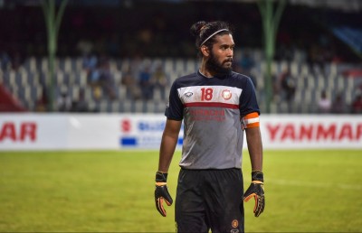 ކީޕަރު އިފުރާ އަށް ސްޓްރޯކެއް ޖެހި އައިސީޔޫގައި ފަރުވާ ދެނީ