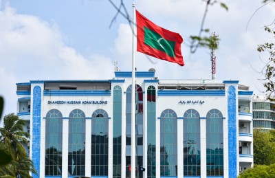 ވޭޕާއި ޑްރަގް އަދި އެތެރެކުރުން މަނާ ތަކެއްޗާއެކު ހަތަރު މީހަކު ހައްޔަރުކޮށްފި