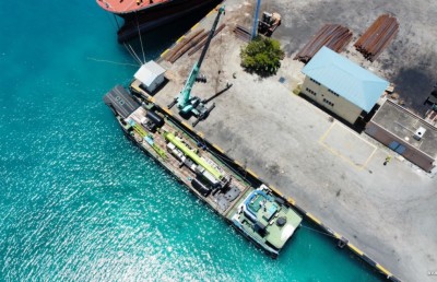 އައްޑޫ ވިޔަފާރި ބަނދަރުން ވަގަށް ނެރެން އުޅުނު ގިނަ އަދަދެއްގެ ސިނގިރެޓް ހިފަހައްޓައިފި