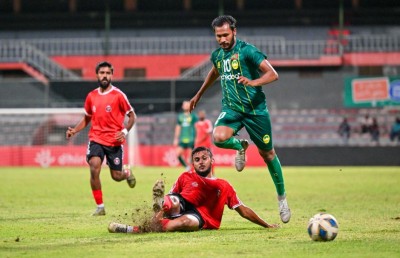 ގައުމީ ޓީމުގެ ދަތުރަށްފަހު އިލާން އެނބުރި އައިސް ހަދިޔާކުރި ލަނޑުން މާޒިޔާ ކުރިއަށް