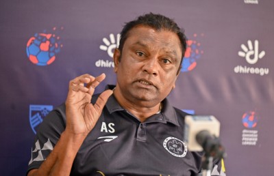 ދެވަނަ ޑިވިޝަނުގައި ވާދަކުރަން ޖެހުނު ނަމަވެސް ނިއު ރޭޑިއަންޓާ ހަވާލުވާނަން: ސުޒޭން