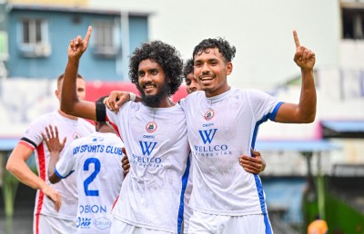 ތަފާތު ބޮޑު މޮޅަކުން އޮޑި އެއްވަނަ އަށް!