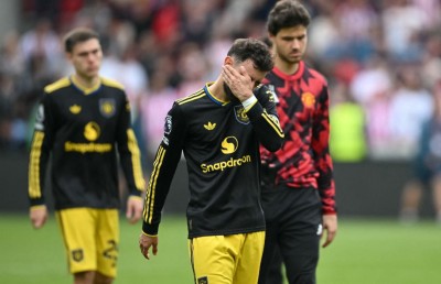 ފެނާންޑޭޒްގެ ޕެނަލްޓީން ހިތްދަތިކަން، ޔުނައިޓެޑުގެ ތިންވަނަ ބަލި