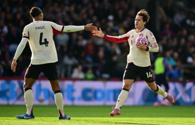 ލިވަޕޫލް ބަލިކޮށްފި، ބަލި ނުވެ އޮތީ ކްރިސްޓަލް ޕެލަސް