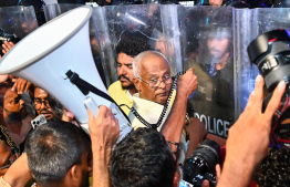 ރޭ ހިންގީ ގާނޫނީ ވެރިކަމަކާ ދެކޮޅަށް ރޭވިގެން ހިންގި ޓެރަރިޒަމްގެ ހަރާކާތެއް: ނައިބު ރައީސް