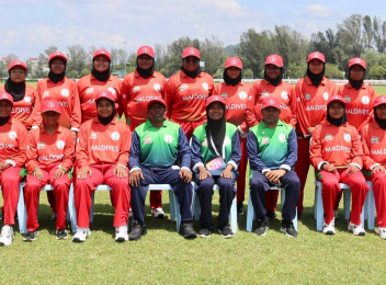 ކުނަހަންދޫ ކްރިކެޓް ކާނިވަލް މުބާރާތުގެ މެޗުތައް ފޯރިއާއެކު ކުރިއަށް!