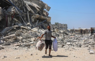 ޣައްޒާ ސިޓީން 900،000 މީހުން ގެދޮރު ގެއްލިއްޖެ