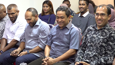 ޖަމީލުގެ ސުވާލެއް: ޔާމީންގެ ޝަރީއަތްތައް ރޮކެޓު ސްޕީޑުގައި ދިޔައީ ވަސީލަތް ގިނަވެގެންތޯ؟