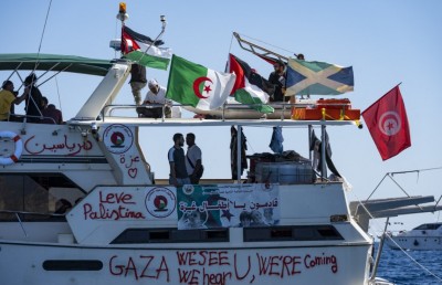 ފްލޮޓީލާއަށް އިޒްރޭލުން ހުރަސްއެޅުން ރައީސް ކުށްވެރިކުރައްވައިފި