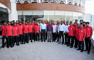 ރައީސް ގައުމީ ޓީމާ އެކު، ސަރުކާރުގެ ހުރިހާ އެހީތެރިކަމެއް ލިބޭނެ ކަމުގެ ކަށަވަރުކަން ދެއްވި