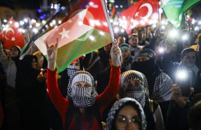 ޣައްޒާ ފްލޮޓީލާގެ 400 މީހަކު އިޒްރޭލު ފުލުހުންނާ ހަވާލުކޮށްފި