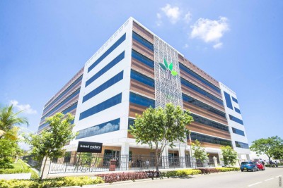 ޓްރީޓޮޕްގެ ހިތާނީ ކޭމްޕުގައި ބައިވެރިވާން ހުޅުވާލައިފި