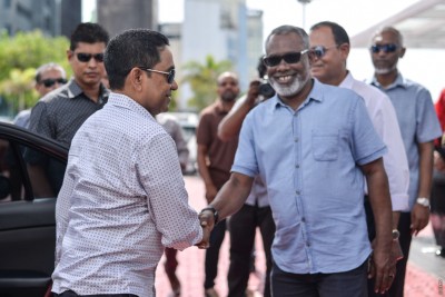 ރައީސް ޔާމީނަށް އަދިވެސް މީހުން ދަހެއް ނުވޭ: އަބްދުއްރަހީމް