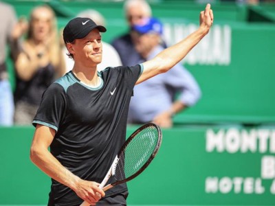 މޮންޓެ ކާލޯ މާސްޓާސްގެ ތިންވަނަ ބުރުން ސިނާ ޖާގަހޯދައިފި