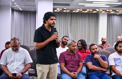 އައްޑޫ އެކުވުމާއި ވަކިވުމުގެ ބަހުސް ނިމޭކަށް ނެތް!