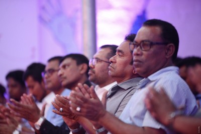 މަސައްކަތްކުރީ އިހުލާސްތެރިކަމާ އެކު، މައްސަލަ ޖެހުނީ ބޮއިކޮޓު ނުކުރީމާ: އަދުރޭ