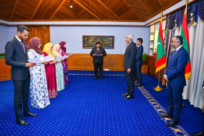 ވަޒީފާއާބެހޭ ޓްރައިބިއުނަލްގެ ރައީސާއެކު މެންބަރުން އައްޔަނު ކުރައްވައިފި