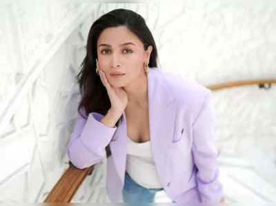 އެންމެ ނުފޫޒުގަދަ ފަންނާނުންގެ ލިސްޓުގައި އާލިއާ