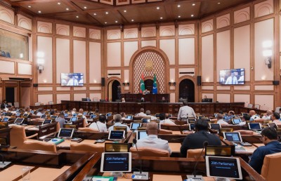 28 ޖަލްސާއިން 15 ބިލް ފާސްކޮށް މަޖިލިސް ޗުއްޓީއަށް