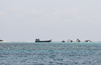 ރައީސްގެ ރައްދު އިދިކޮޅަށް: ބިން ހިއްކުމުގެ ގިނަ މަޝްރޫއުތައް އެއްފަހަރާ ހިންގާނެ