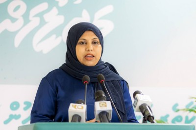 މުސާރަ ނުނަގާ ގޮތަށް، ރައީސް އޮފީހުގެ ތަރުޖަމާނަކަށް ހީނާ