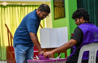 އައްޑޫ ވޯޓު: ސިޓީ ކައުންސިލުން ވަކިވާން ފޭދޫ ދެކޮޅު، ހުޅުދު އާއި މީދޫ ބޭނުންވަނީ ވަކި ދެ ކައުންސިލެއް!