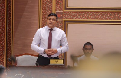 ބިދޭސީންގެ ނަމުގައި ވެހިކަލް ރަޖިސްޓްރީކުރުން މަޑުޖައްސާލައިފި