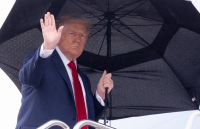 ތިން ވަނަ ދައުރެއް ހޯދަން ނައިބު ރައީސަކަށް ނުވާނަން: ޓްރަމްޕު