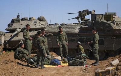 އިސްރާއީލު ސިފައިންގެ ބަޔަކަށް ކުޅަނދުރުތަކެއް ހަމަލާދީފި