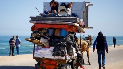 ހަމަލާތަކާ ގުޅިގެން އެއް ލައްކަ މީހުން ރަފަހް ދޫކޮށްފި