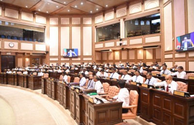 މެންބަރުންގެ ފަހު ބަހެއްގެ ގޮތުގައި ބަންޑުންކޮށްލީ ދާއިރާގެ ރައްޔިތުންނަށް އޮތް ލޯބި!