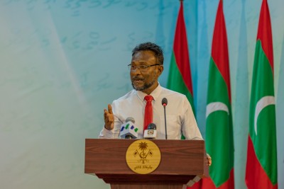 ބޭރު ލަފްޒުތައް ހުރި ނަމަވެސް ދިވެހިބަހަކީ ދިވެހީންގެ އަމިއްލަވަންތަ ބަހެއް: ޑރ. އަޝްރަފް