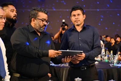 ލޯގޯ ބަދަލުކޮށް، ބްރޭންޑް ކުރީ އިތުރު ޚަރަދެއް ނުކޮށް: އެފްޑީސީ