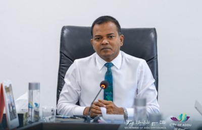 އައްޑޫގެ އިދާރީ ހިންގުން ރޫޅުމަކީ ލިބުނު ހިތްދަތިކަމެއް: ނިޒާރު