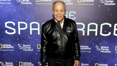 ޖައްވަށް ދިޔަ އެންމެ ދުވަސްވީމީހަކަށް 90 އަހަރުގެ އެމެރިކާ މީހެއް