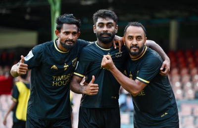 އީގަލްސް އަށް ފުރަތަމަ މޮޅު!