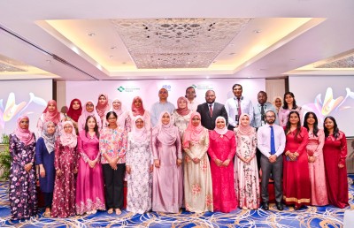 އުރަމަތީގެ ކެންސަރު ދުރާލައި ދެނެގަނެ ފަރުވާ ހޯދޭނެ ފުރުސަތު ފަހިވެފައިއޮތުން މުހިންމު: ފަސްޓް ލޭޑީ