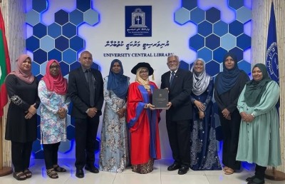 ދިވެހި ބަހުގެ ފުރަތަމަ ޕީއެޗްޑީ ޑރ. އާމިނަތު ޒާހިރަށް