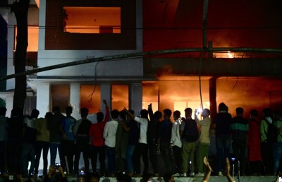 ހަސީނާގެ ވެރިކަން ވެއްޓުނު ފަހުން ވެސް ބަންގްލާދޭޝްގެ ސިޔާސީ ހަމަނުޖެހުންތަކުގައި 300 މަރު