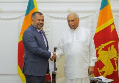 މިނިސްޓަރު ޒަމީރު ލަންކާގެ ބޮޑުވަޒީރާ ބައްދަލު ކުރައްވައިފި