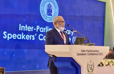 ސައިބާ ކްރައިމް އާއި ޓެރަރިޒަމް ފަދަ މައްސަލަތަކަށް ގައުމުތައް ގުޅިގެން ހައްލު ހޯދަންޖެހޭ: އަބްދުއްރަހީމް