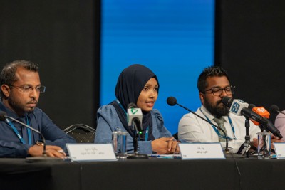 ޑޮލަރު މާރުކުރުމަށް ހިންގި މުއާމަލާތްތަކުން ހަތަރު މިލިއަން ނުލިބިހުރި ކަން ފާހަގަކުރެވިފައިވޭ: ޒީނާ